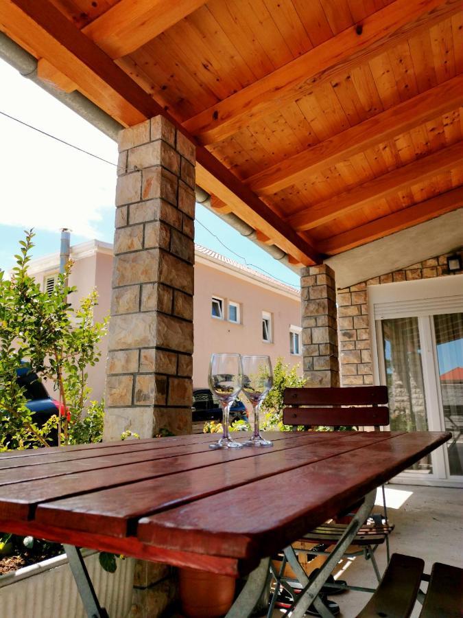 Apartment Brala Posedarje Eksteriør bilde