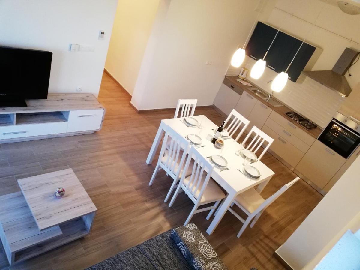 Apartment Brala Posedarje Eksteriør bilde